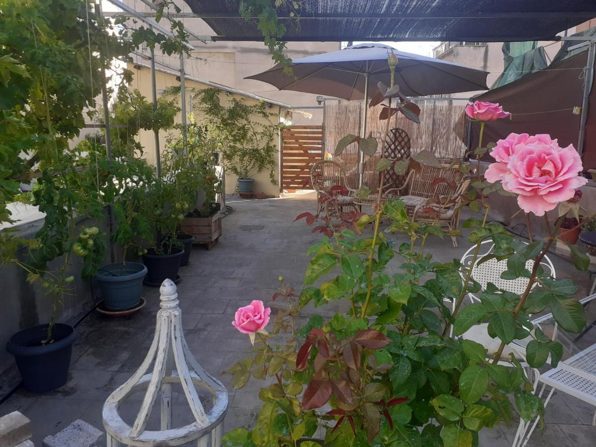 Apartament 17 Flats And Roof Garden Ateny Zewnętrze zdjęcie